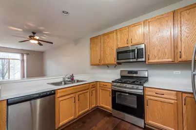 2879 Falling Waters Drive #2879, Lindenhurst, IL 60046 - Photo 8