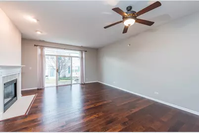 2879 Falling Waters Drive #2879, Lindenhurst, IL 60046 - Photo 2