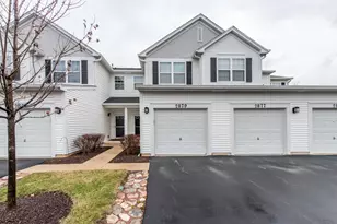 2879 Falling Waters Dr, Lindenhurst, IL 60046 - Photo 1