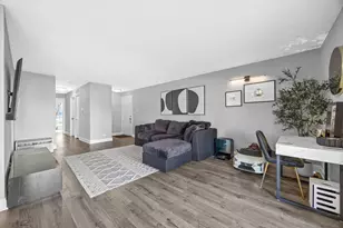 2153 Lancaster Cir, Naperville, IL 60565 - Photo 10