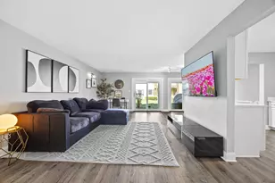 2153 Lancaster Cir, Naperville, IL 60565 - Photo 2