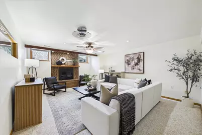 131 W Everett Road, Lake Forest, IL 60045 - Photo 32