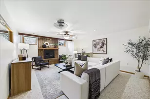 131 W Everett Rd, Lake Forest, IL 60045 - Photo 32