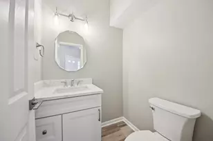 1410 Essex St, Algonquin, IL 60102 - Photo 16