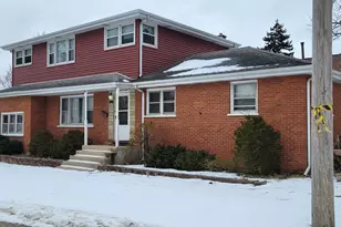 927 Walter St, Lemont, IL 60439 - Photo 1