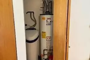 2612 S Elmkirk Pkwy, McHenry, IL 60051 - Photo 8