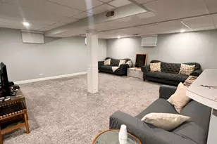 1065 Hiawatha Dr, Elgin, IL 60120 - Photo 16