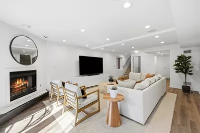 2436 N Surrey Court, Chicago, IL 60614 - Photo 40