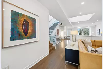 2436 N Surrey Court, Chicago, IL 60614 - Photo 24