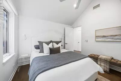 2436 N Surrey Court, Chicago, IL 60614 - Photo 36