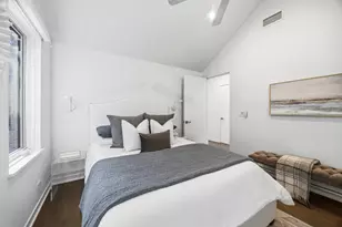 2436 N Surrey Ct, Chicago, IL 60614 - Photo 36