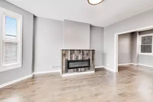 4330 S Langley Ave, Chicago, IL 60653 - Photo 16