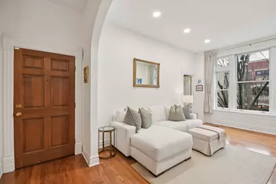 2142 N Racine Avenue #2, Chicago, IL 60614 - Photo 8