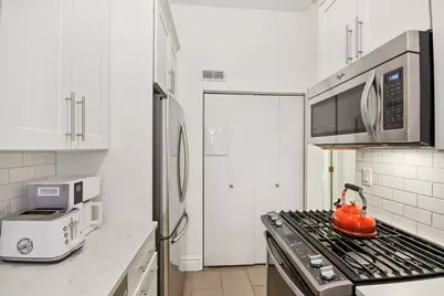 2142 N Racine Avenue #2, Chicago, IL 60614 - Photo 12