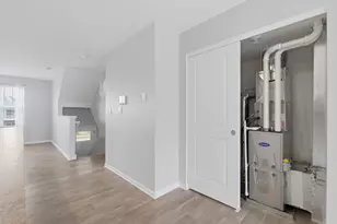 217 Goldenrod Dr, Elgin, IL 60124 - Photo 18