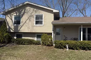 134 Dolores St, Oswego, IL 60543 - Photo 1