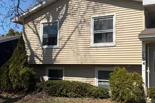 134 Dolores St, Oswego, IL 60543 - Photo 2