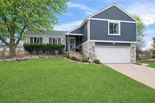 627 Buckthorn Terrace, Buffalo Grove, IL 60089 - Photo 1