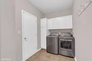 617 Carnation Dr, Oswego, IL 60543 - Photo 32