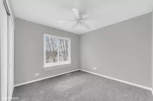 617 Carnation Dr, Oswego, IL 60543 - Photo 36