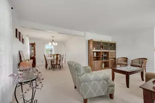 6914 Richmond Ave, Darien, IL 60561 - Photo 8