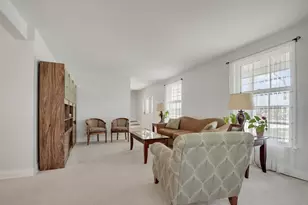 6914 Richmond Ave, Darien, IL 60561 - Photo 6