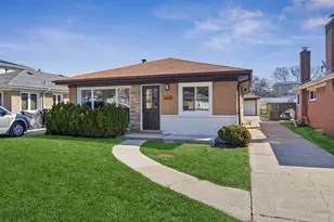 6221 N La Crosse Ave, Chicago, IL 60646 - Photo 1