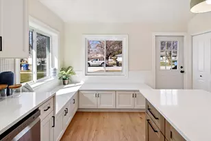 6221 N La Crosse Ave, Chicago, IL 60646 - Photo 8