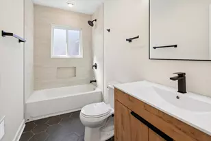 6221 N La Crosse Ave, Chicago, IL 60646 - Photo 16