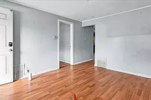 1048 W 104th Pl, Chicago, IL 60643 - Photo 8