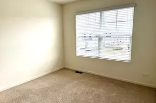 658 Anchorage Ct, Pingree Grove, IL 60140 - Photo 12