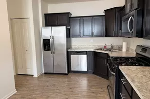 658 Anchorage Ct, Pingree Grove, IL 60140 - Photo 6