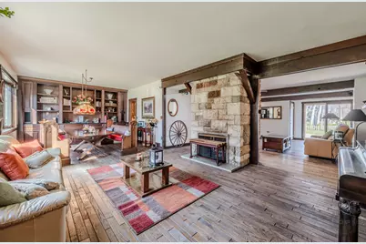 731 E Gartner Road, Naperville, IL 60540 - Photo 2