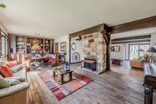 731 E Gartner Rd, Naperville, IL 60540 - Photo 2