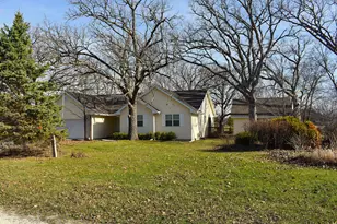 106 Chickasaw Ln, Loda, IL 60948 - Photo 1