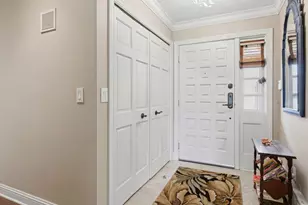 120 SE Marquette Ln, Kankakee, IL 60901 - Photo 2