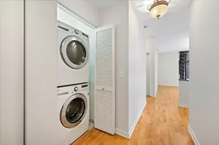 1160 S Michigan Ave, Chicago, IL 60605 - Photo 22