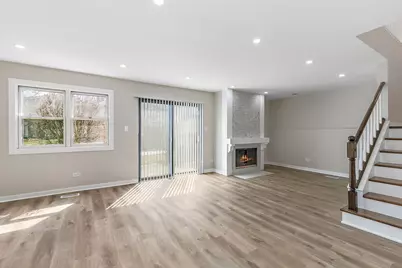 2155 College Drive, Glendale Heights, IL 60139 - Photo 20