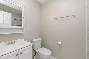 2155 College Dr, Glendale Heights, IL 60139 - Photo 22