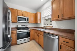 1472 Cambria Dr, Dekalb, IL 60115 - Photo 10