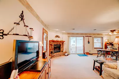 617 E Grant Street, Watseka, IL 60970 - Photo 18