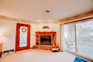 617 E Grant St, Watseka, IL 60970 - Photo 16