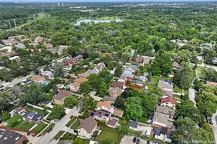 1569 Sherman Pl, Des Plaines, IL 60016 - Photo 4