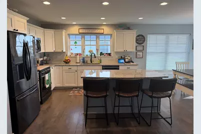735 Peacock Place, Manteno, IL 60950 - Photo 6