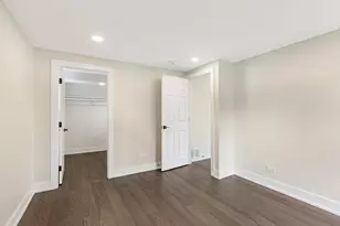 1910 Ashley Rd, Hoffman Estates, IL 60169 - Photo 16