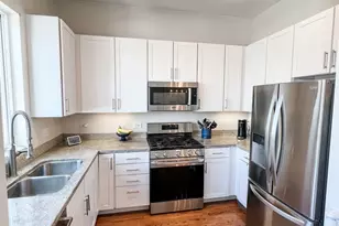 2065 N Kedzie Ave, Chicago, IL 60647 - Photo 2