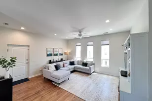 2065 N Kedzie Ave, Chicago, IL 60647 - Photo 4