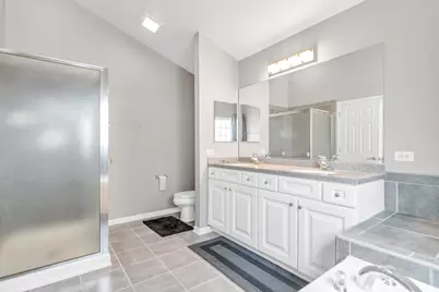 151 Charleston Lane W, Gilberts, IL 60136 - Photo 28