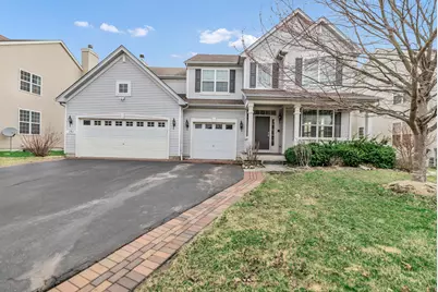 151 Charleston Lane W, Gilberts, IL 60136 - Photo 2