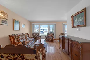 2054 Birch St, Des Plaines, IL 60018 - Photo 8